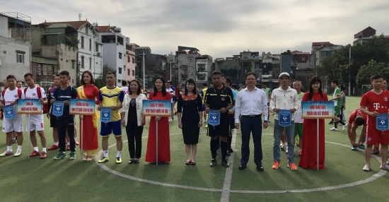 Tưng bừng khai mạc Giải bóng đá truyền thống quận Hai Bà Trưng lần thứ XX năm 2020