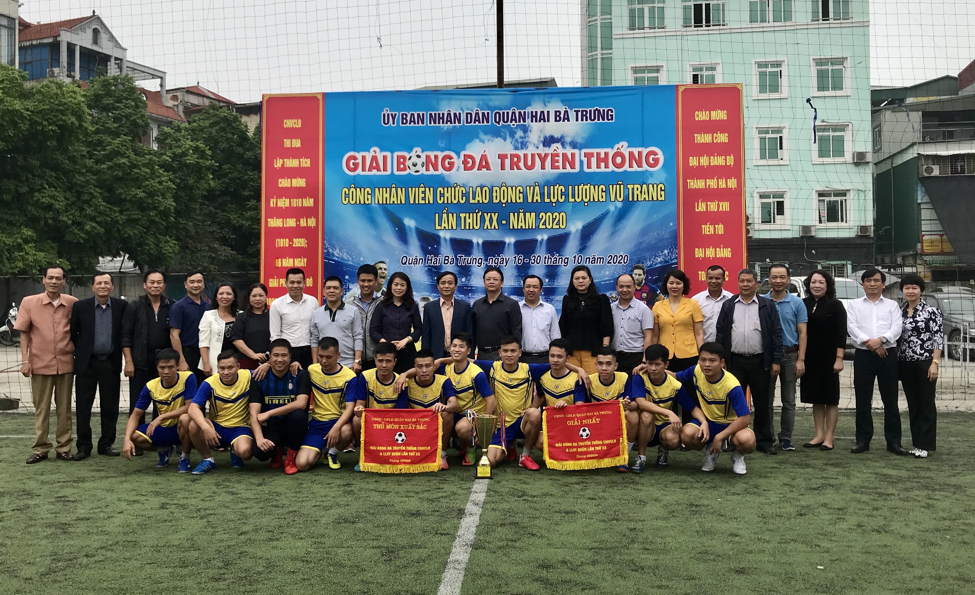Công ty TNHH MTV Thoát nước Hà Nội vô địch Giải bóng đá truyền thống quận Hai Bà Trưng