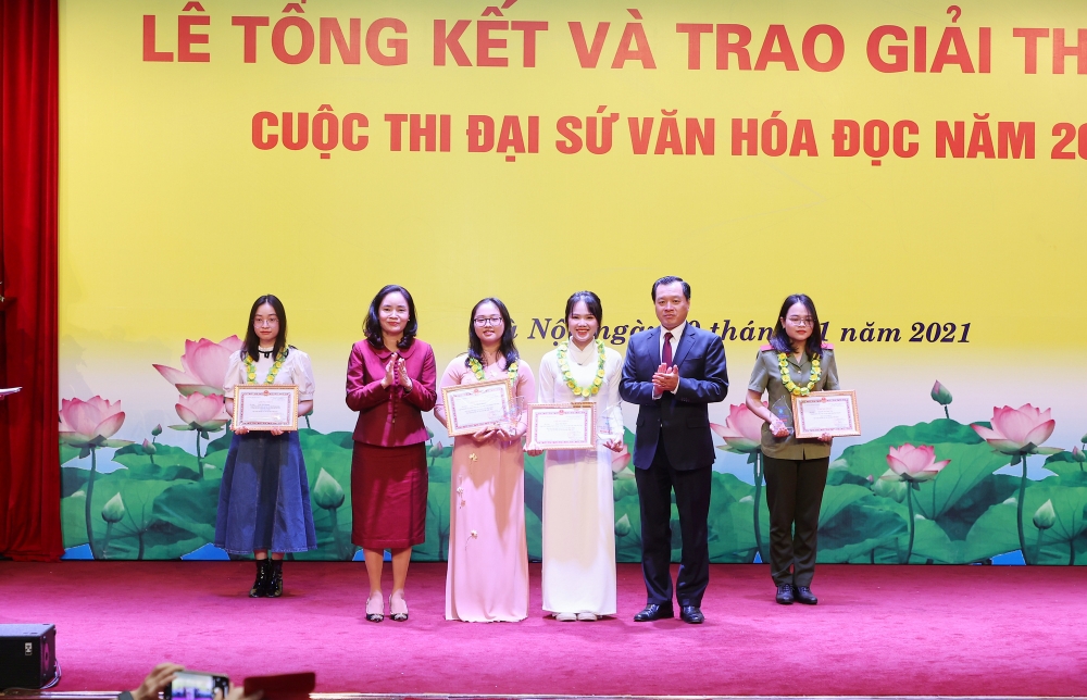 Lan toả tình yêu sách từ cuộc thi Đại sứ Văn hoá đọc năm 2021