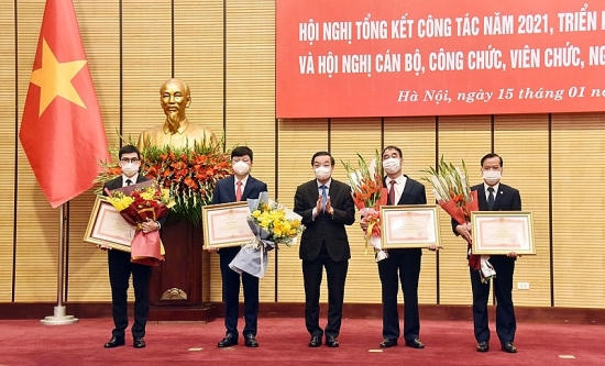 Nâng cao năng lực chuyên môn, công tác tham mưu ở Văn phòng Ủy ban nhân dân thành phố Hà Nội