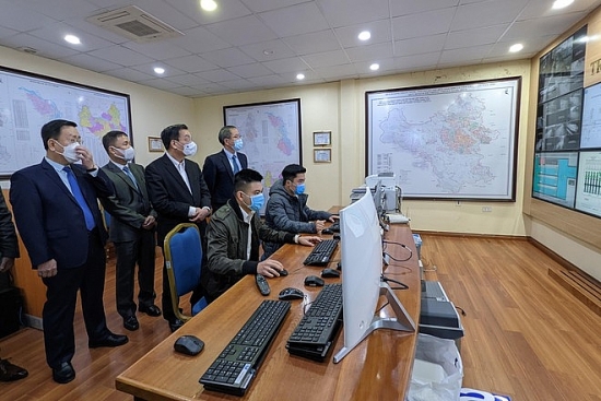 Chủ tịch UBND thành phố Hà Nội Chu Ngọc Anh thăm, động viên các đơn vị ứng trực Tết