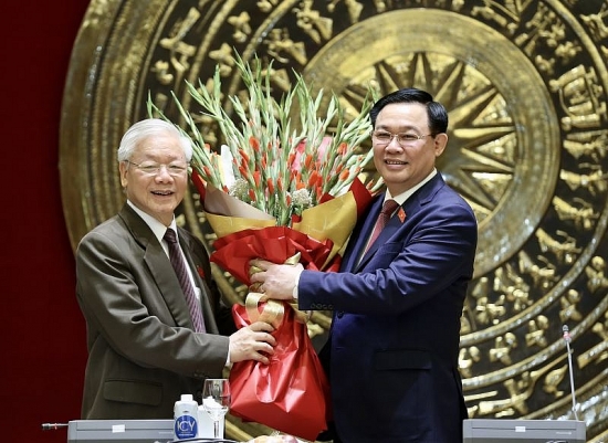 Đoàn đại biểu Quốc hội Hà Nội chúc mừng đồng chí Nguyễn Phú Trọng hoàn thành xuất sắc nhiệm vụ Chủ tịch nước  nhiệm kỳ 2016-2021