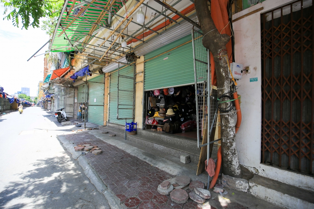 Cảnh tượng vắng lặng chưa từng thấy tại “chợ sinh viên” lớn nhất Hà Nội