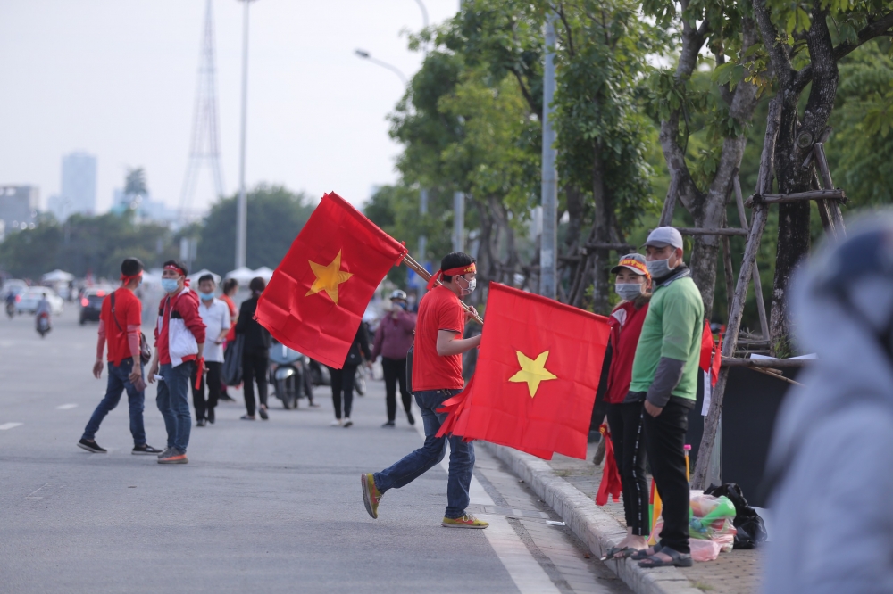 Kiểm soát chặt cổ động viên khi vào sân xem trận đấu Việt Nam - Nhật Bản