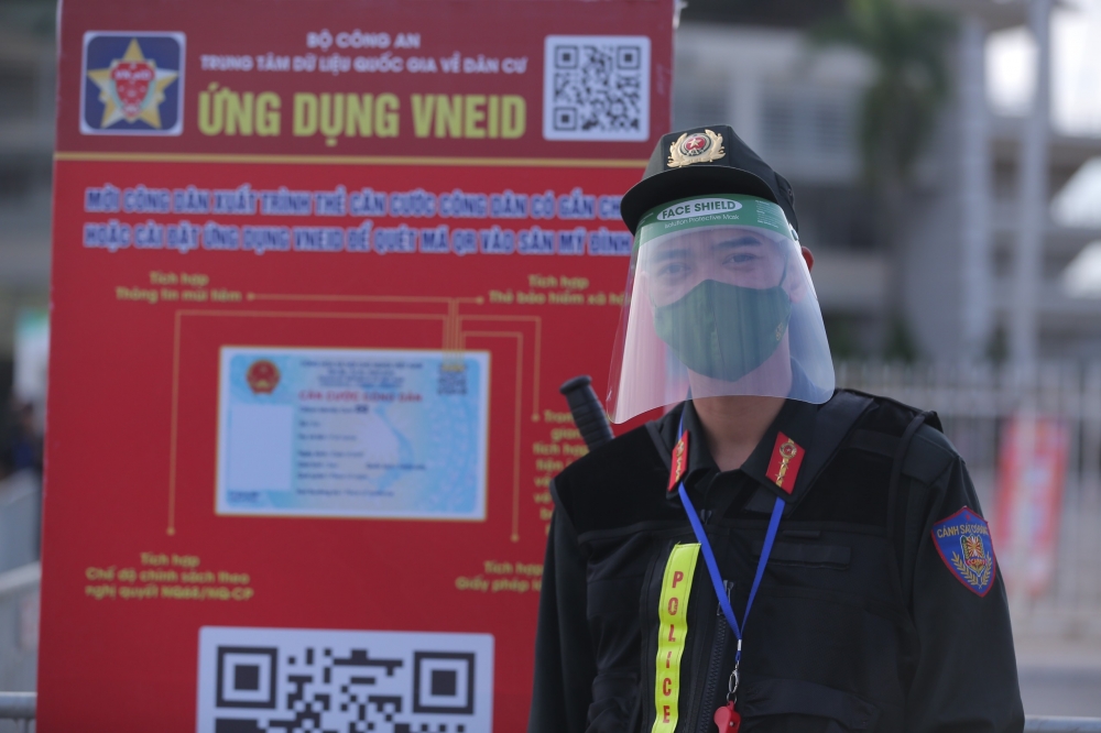 Kiểm soát chặt cổ động viên khi vào sân xem trận đấu Việt Nam - Nhật Bản