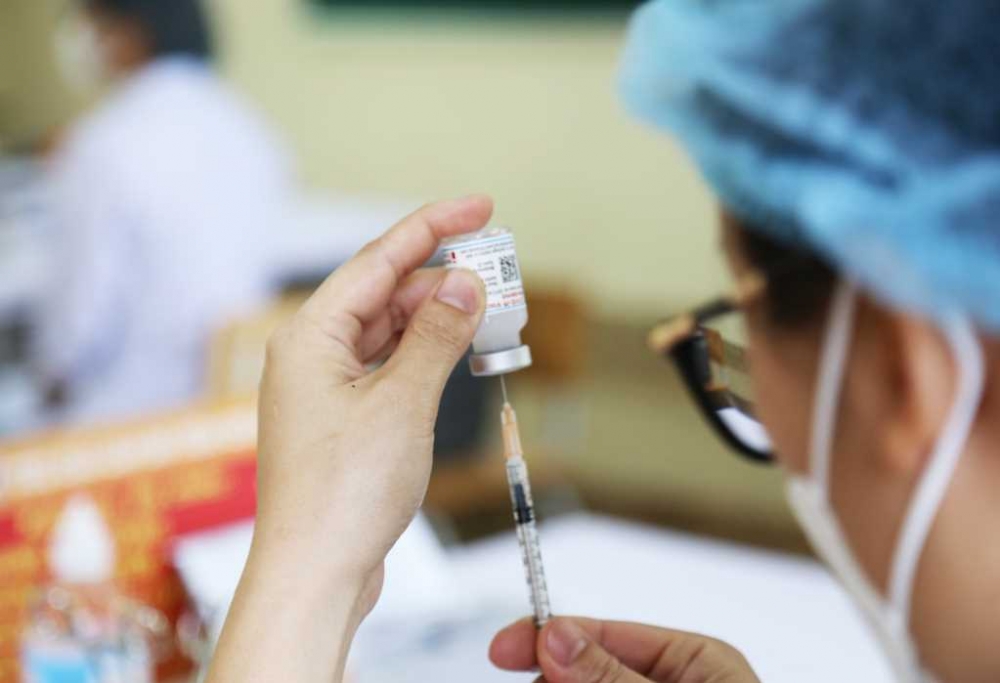 Quảng Ninh: 168 học sinh lớp 6 được tiêm vắc xin phòng Covid-19