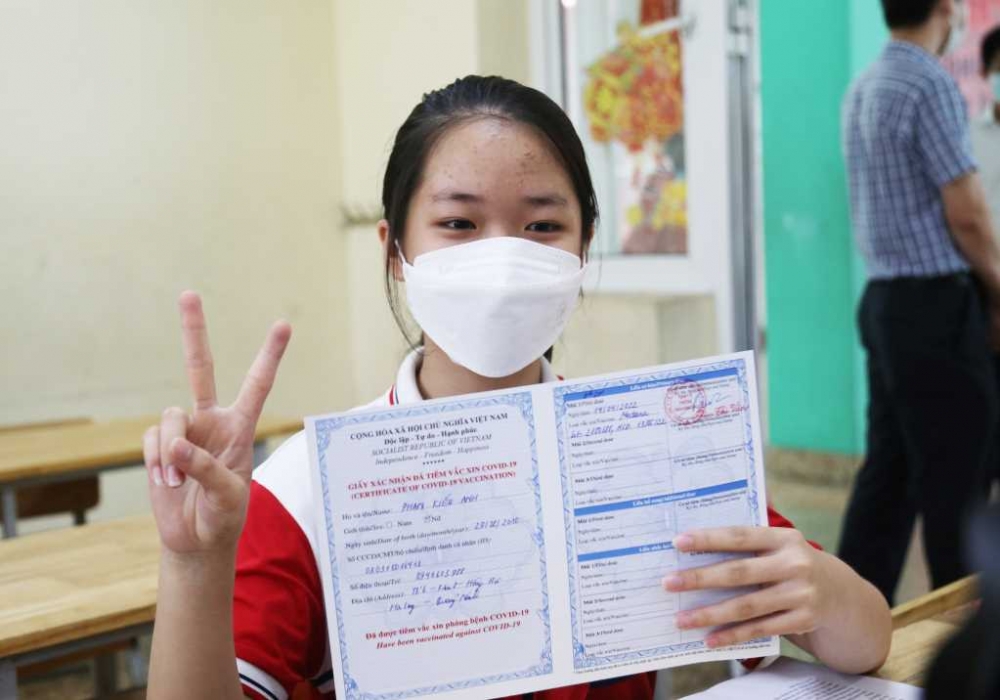Quảng Ninh: 168 học sinh lớp 6 được tiêm vắc xin phòng Covid-19