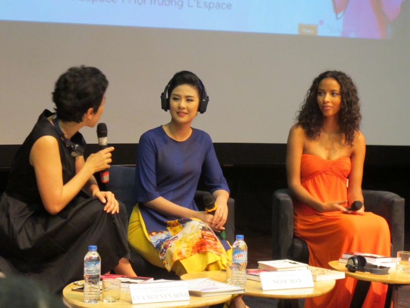 hoa hau phap flora coquerel giao luu voi nguoi dan ha noi