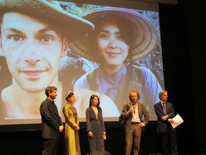 Bầu trời đỏ - Phim Pháp quay tại Việt Nam ra mắt khán giả Hà Nội