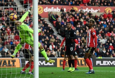 Sunderland - Liverpool: 2-2 Hụt bước tại The Light