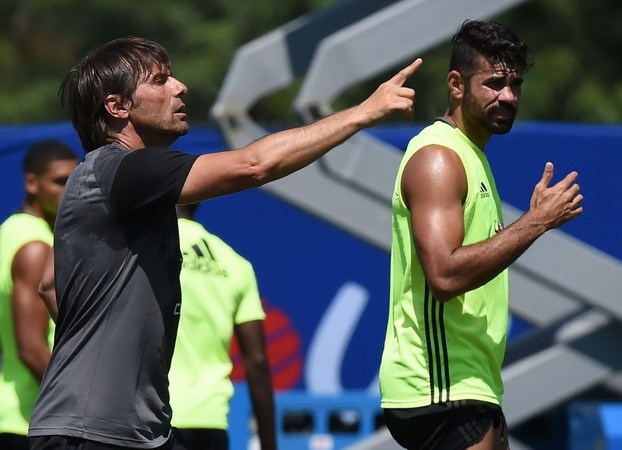 HLV Conte "phát điên," đuổi Diego Costa biến sang Trung Quốc