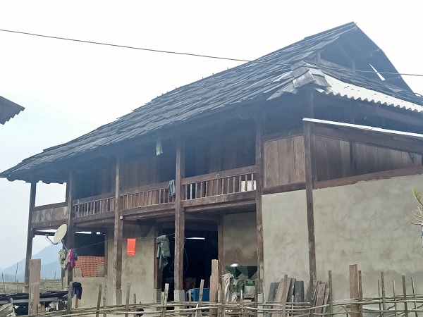 dam minh thu gian trong dong suoi khoang nong o son la