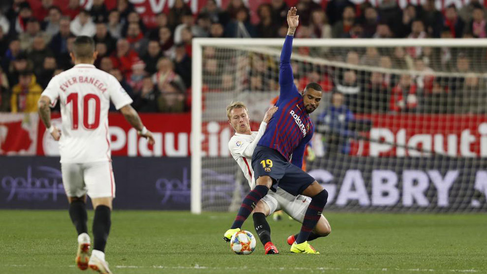 Sevilla 2- 0 Barcelona: Vắng Messi, Barca "ngã ngựa" ở Sevilla