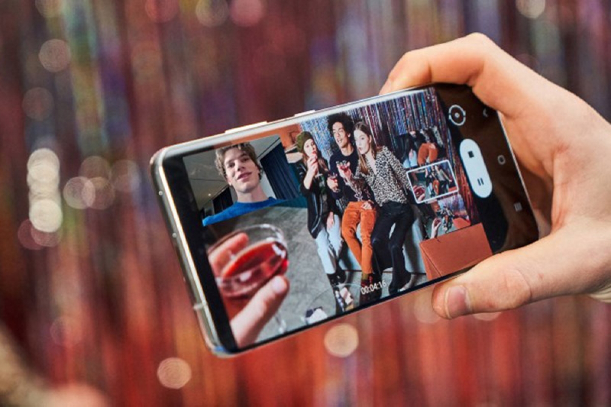 Samsung trình làng loạt Galaxy S21 thách thức iPhone 12