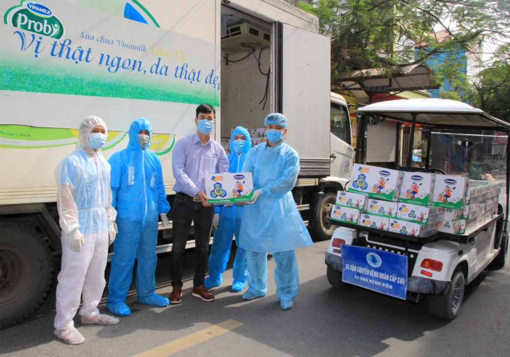 Vinamilk hỗ trợ 45.000 hộp sữa cho hơn 800 trẻ em đang cách ly tại Hà Nội, Hải Phòng và Hải Dương
