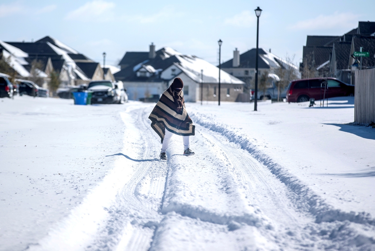 Tuyết rơi dày tại Pflugerville, Texas. Nguồn: Reuters