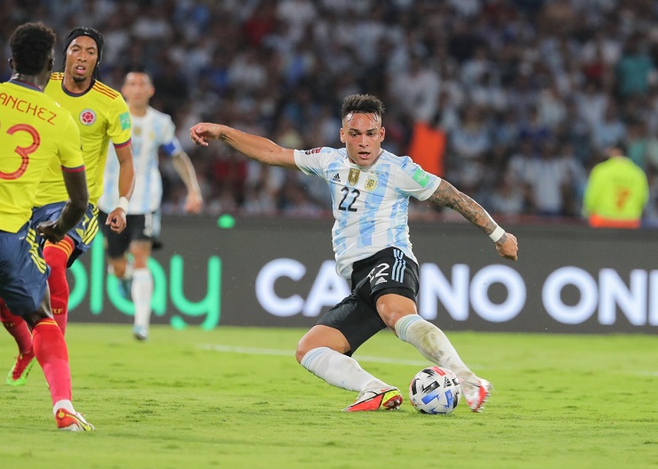 Video bóng đá Argentina - Colombia: SAO Inter &#34;khai hỏa&#34;, tiếc nuối Di Maria (Vòng loại World Cup) - 1
