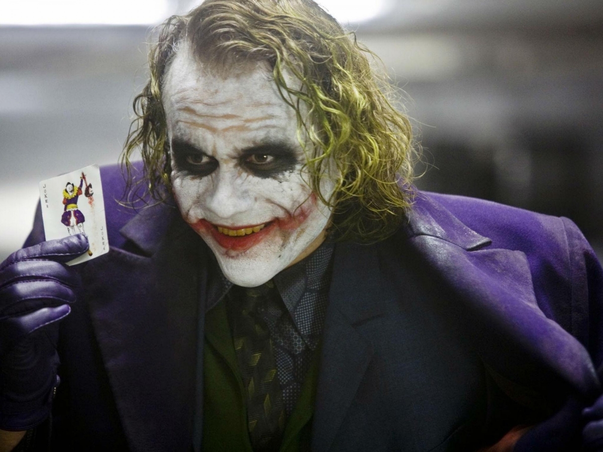 Ác nhân khét tiếng nhất thường xuyên đụng độ Người Dơi không ai khác ngoài Joker.