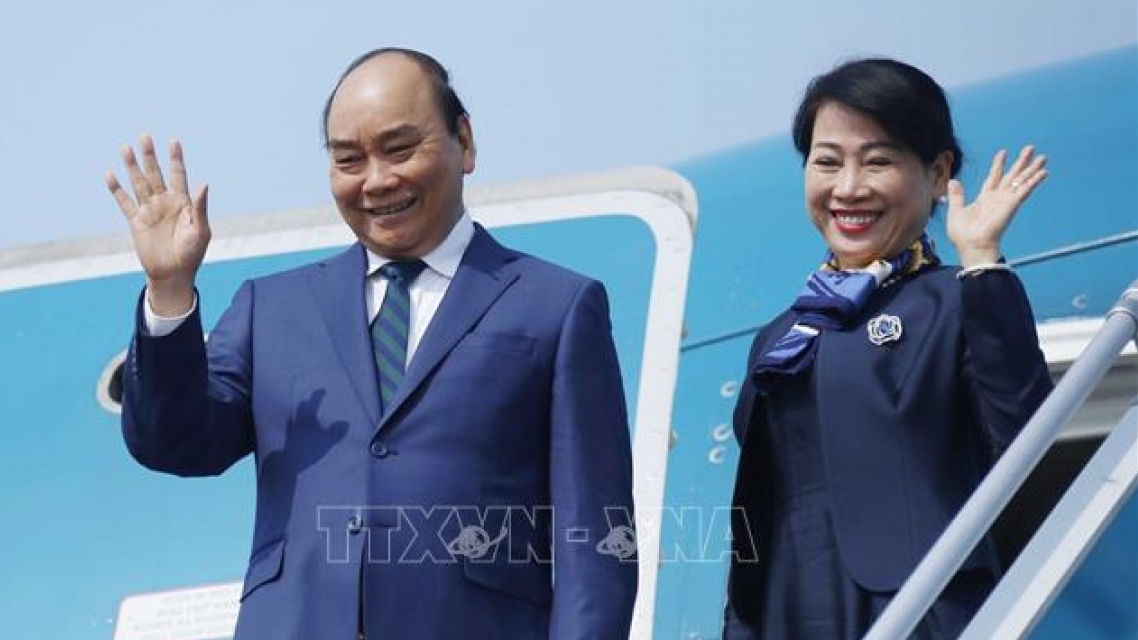 Chủ tịch nước Nguyễn Xuân Phúc bắt đầu thăm cấp Nhà nước Singapore