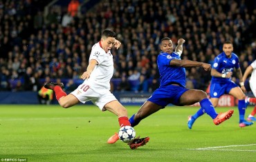 Ngược dòng hạ Sevilla, Leicester vào tứ kết Champions League