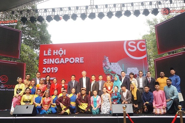 Khoảnh khắc văn hóa Singapore giữa lòng Hà Nội