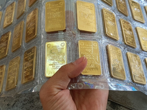 Thị trường chao đảo, giá vàng chỉ còn hơn 43 triệu đồng/lượng
