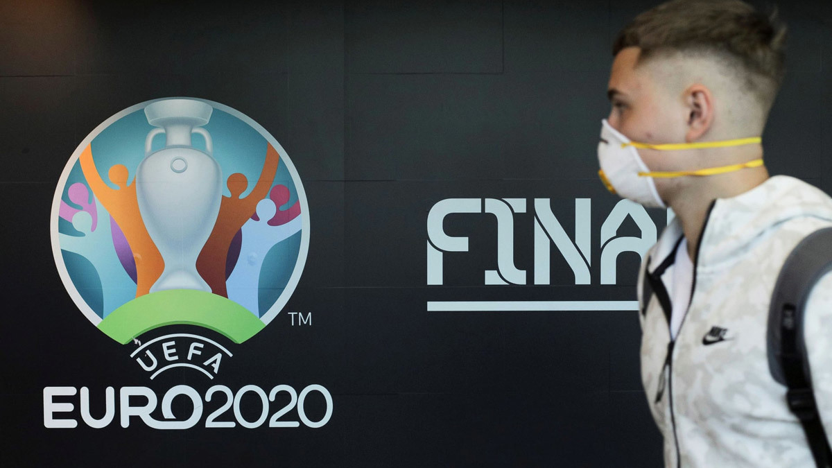 Euro 2020 hoãn sang năm 2021