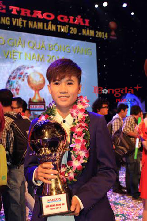 Thành Lương giành Quả bóng vàng Việt Nam 2014