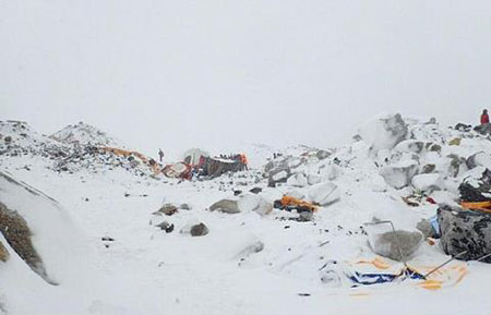 Động đất kinh hoàng ở Nepal: Tường trình từ những người sống sót trên đỉnh Himalaya