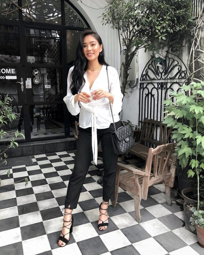 Quý cô thời trang Việt bùng nổ với phong cách street style tối giản quy co thoi trang viet bung no voi phong cach street style toi gian