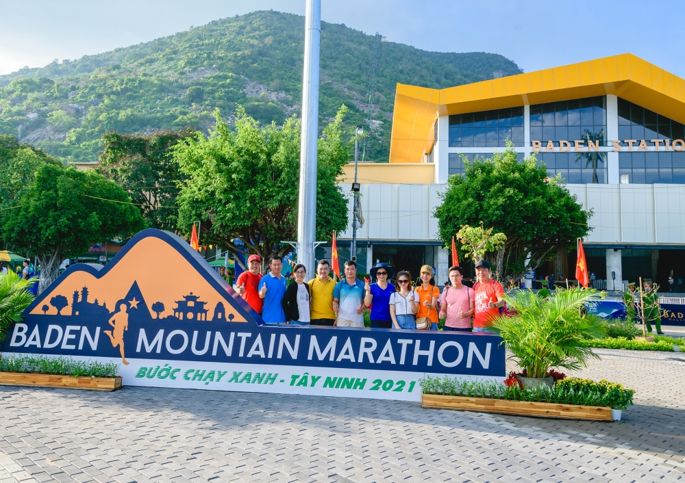 BaDen Mountain Marathon 2021 sở hữu đường chạy đẹp như mơ