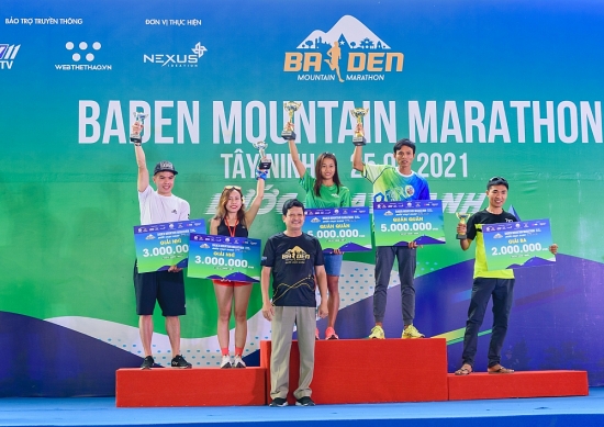 BaDen Mountain Marathon 2021 sở hữu đường chạy đẹp như mơ