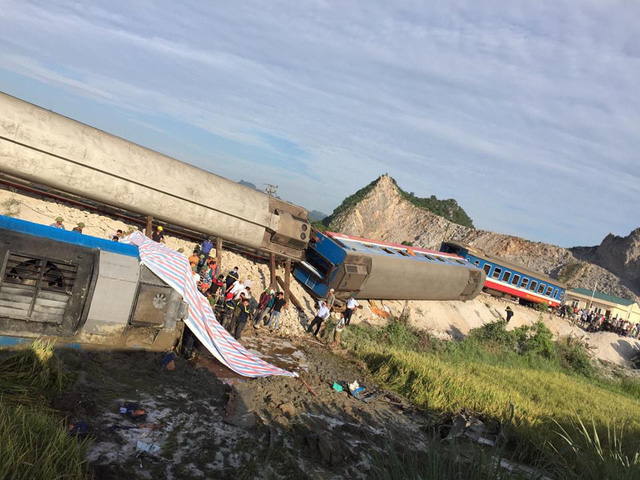 Tai nạn lật tàu ở Thanh Hóa: Đình chỉ công tác một cung trưởng