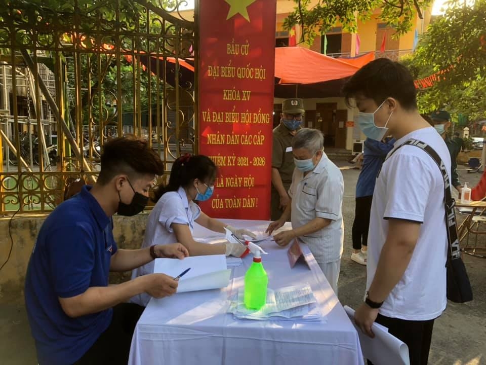 Hôm nay (23/5) hàng triệu cử tri Hà Nội náo nức trong Ngày hội bầu cử toàn dân
