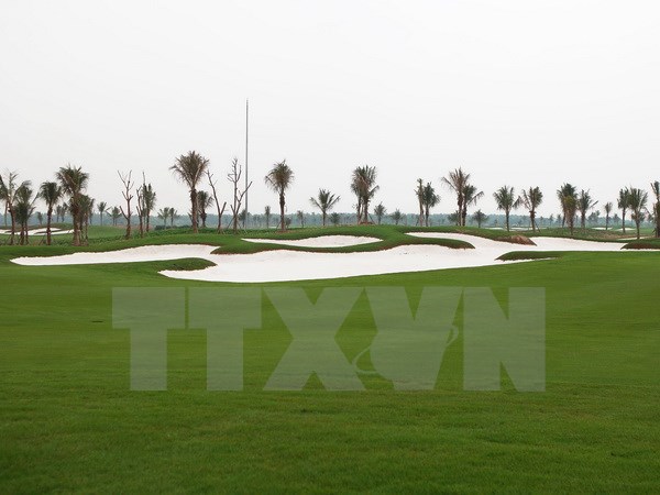 Thủ tướng yêu cầu dừng hoạt động xây dựng trong sân golf Tân Sơn Nhất