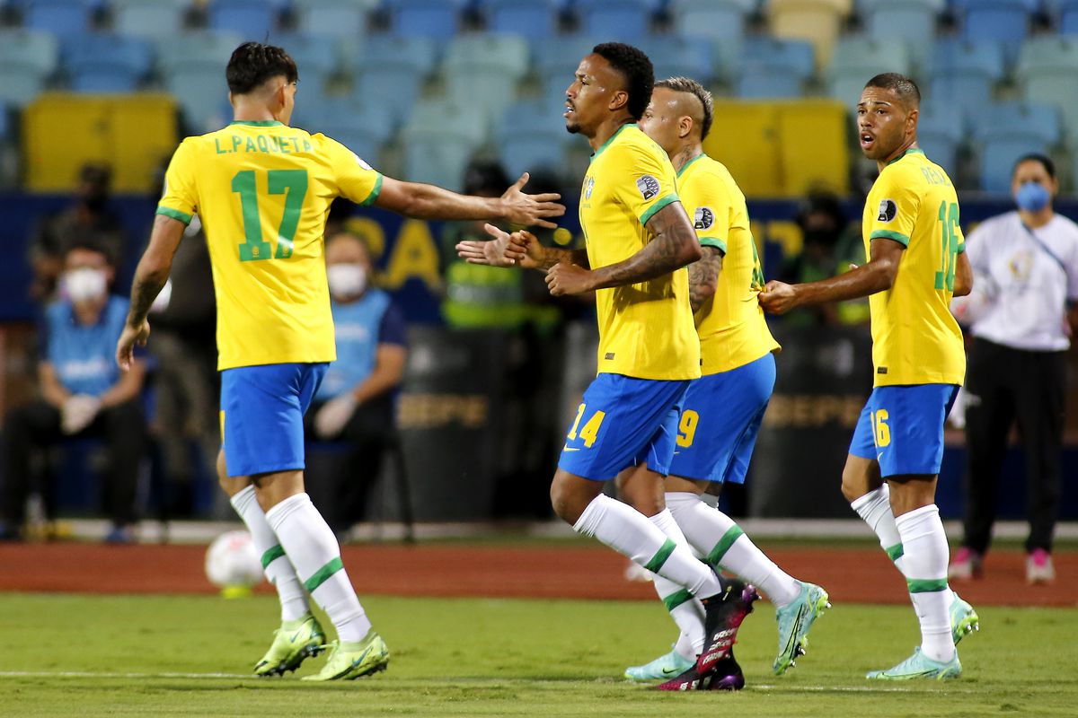 Brazil đứt mạch toàn thắng trước Ecuador