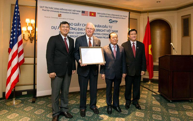 Nguyễn Phú Trọng, đại họcFulbright, giáo dục, Đảng cộng sản