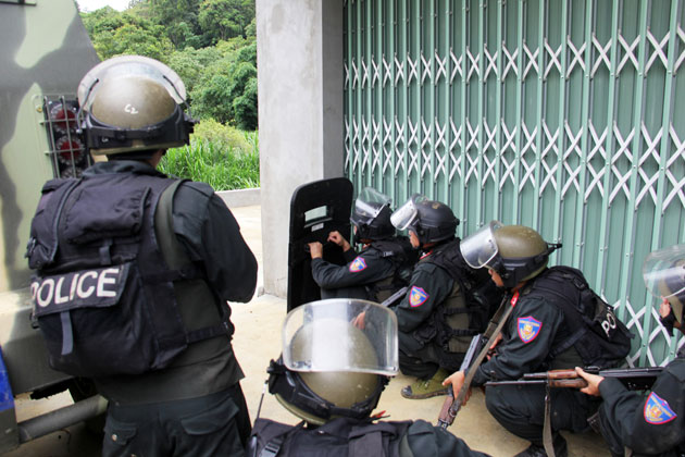 Toàn cảnh cuộc tấn công tội phạm ma túy ở Lóng Luông