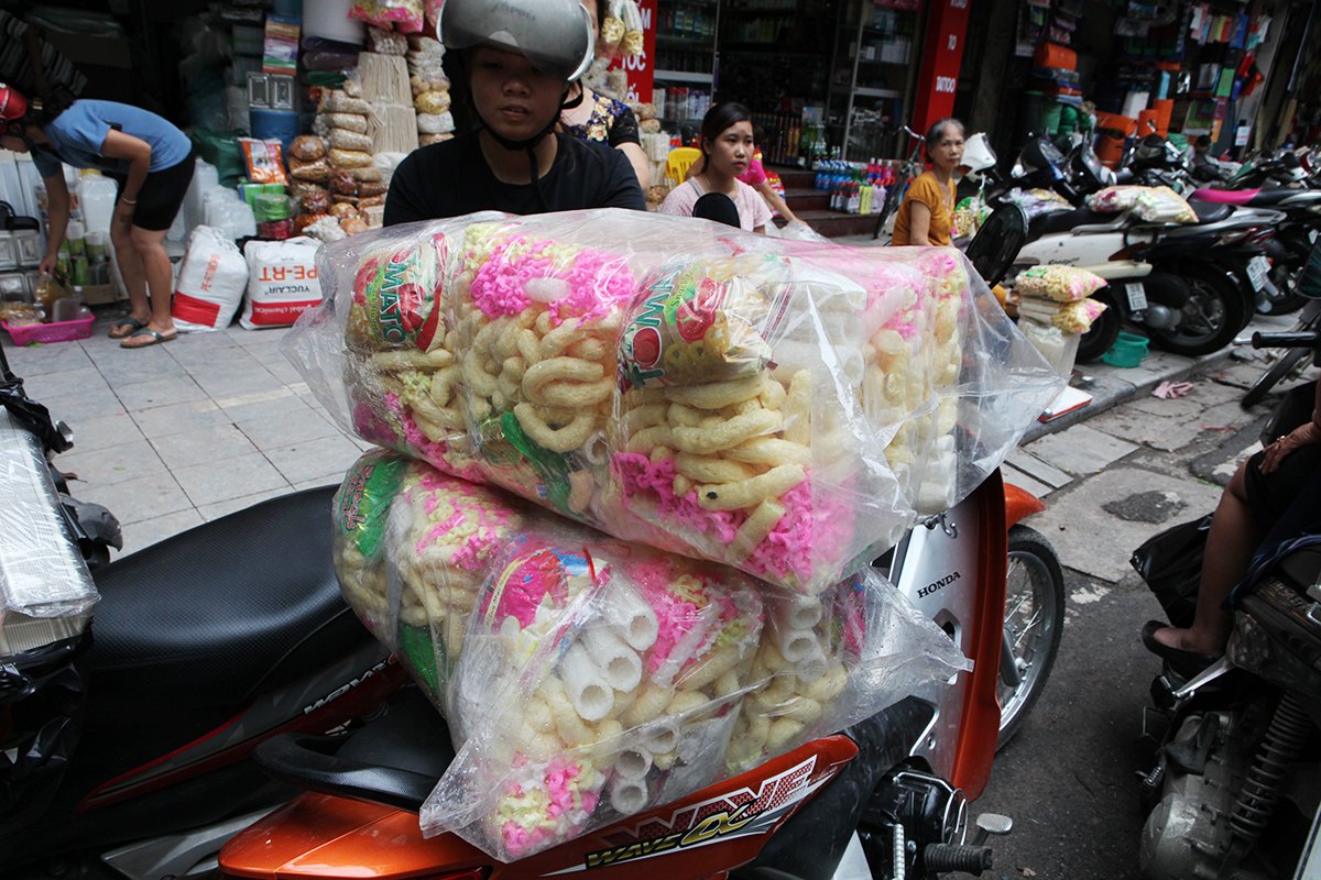 bong ngo hoa qua dat khach trong ngay ram thang 7