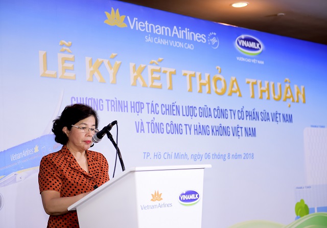 vietnam airlines va vinamilk hop tac chien luoc cung phat trien thuong hieu