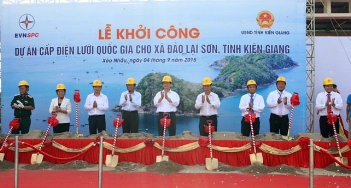 Khởi công dự án cấp điện trên không vượt biển dài nhất Việt Nam