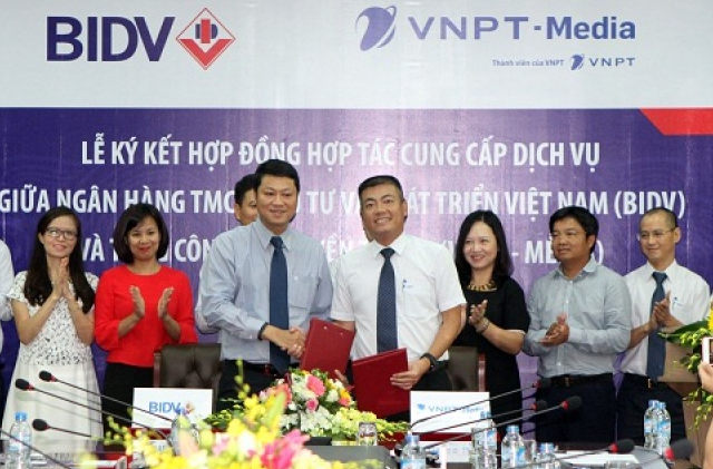 BIDV và VNPT - Media: Triển khai hệ thống thanh toán không dùng tiền mặt