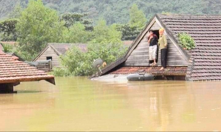 Quảng Bình: 130 trường phải dừng khai giảng vì nước lũ dâng cao