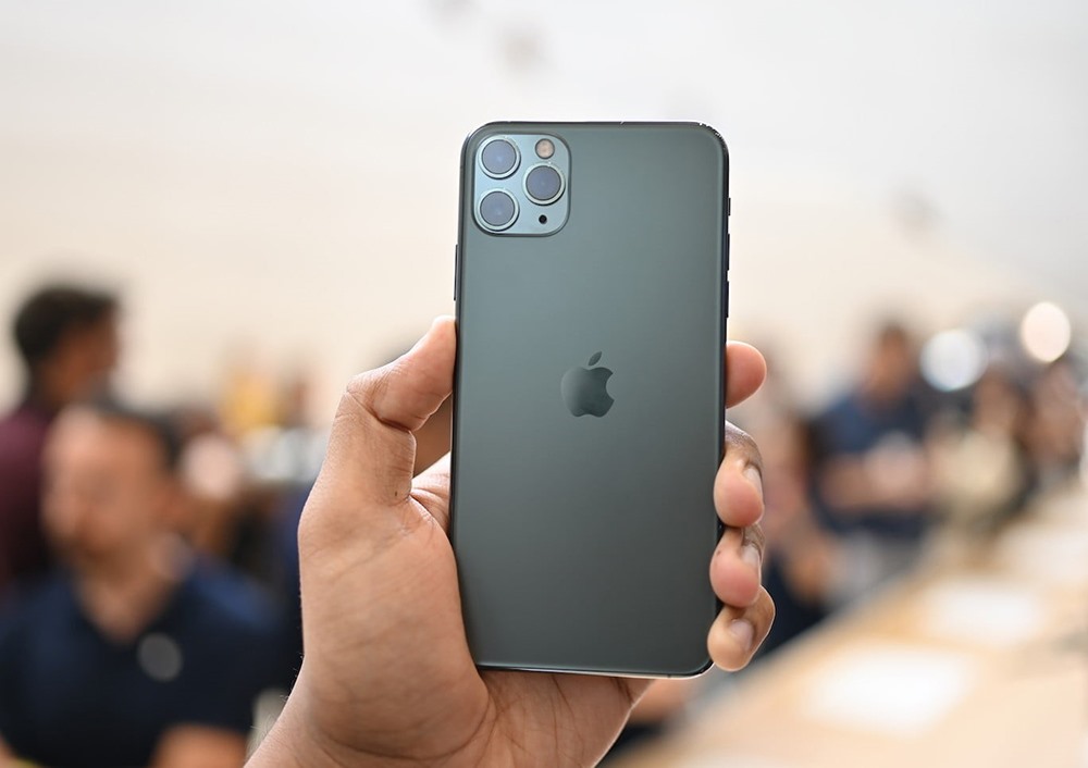 iPhone 11 xách tay về Việt Nam giá cao ngất: Khi nào mua có lợi nhất?