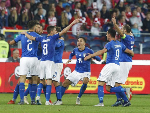 Ba Lan 0-1 Italia: Mancini giải hạn