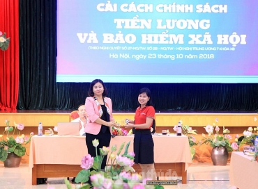 Trực tuyến hình ảnh buổi giao lưu "Cải cách chính sách Tiền lương và Bảo hiểm Xã hội"