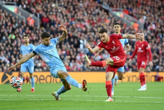 Liverpool 2-2 Man City: Rượt đuổi nghẹt thở