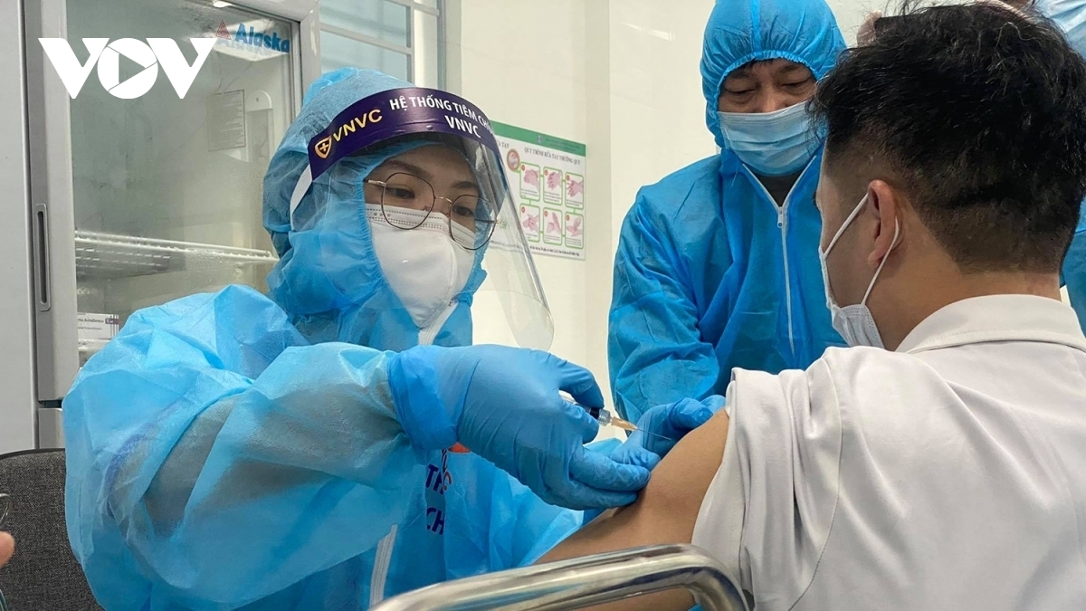 "Chiến dịch tiêm vaccine tại Hà Nội" được đề cử giải thưởng Bùi Xuân Phái lần thứ 14
