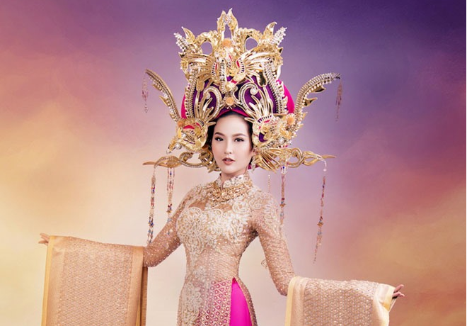 Trang phục dân tộc dự thi của Khánh Ngân lấy cảm hứng từ Nam Phương Hoàng hậu