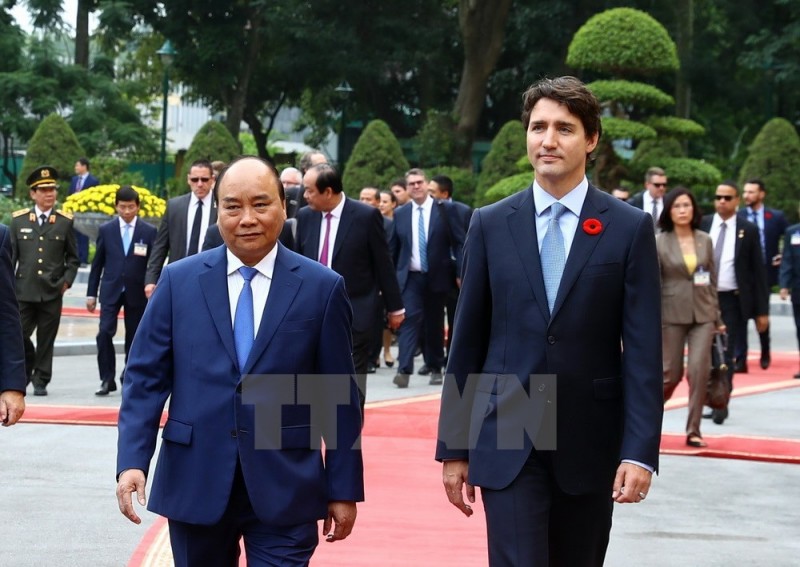 hinh anh le don thu tuong canada justin trudeau tham viet nam
